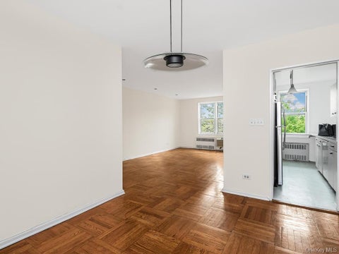 Homes For Sale - 3901 Independence Avenue #6H<br/> Bronx County, Bronx, NY 10463