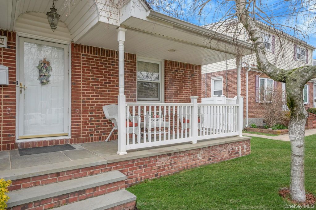 Photo of 77 Tyrconnell Avenue, Massapequa Park, NY 11762 (MLS # 980665)