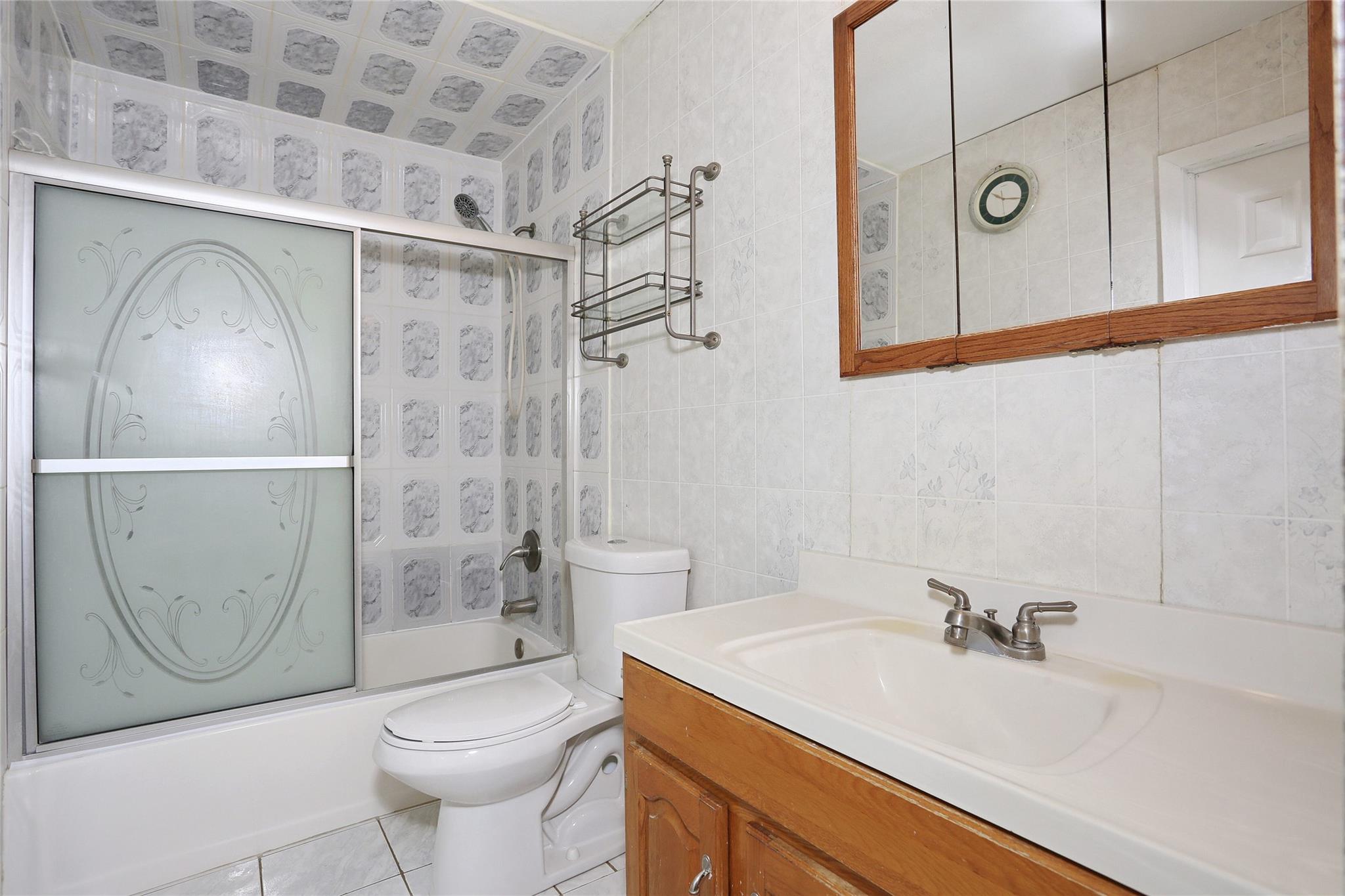 2 Regina Road, Ramapo, New York image 6