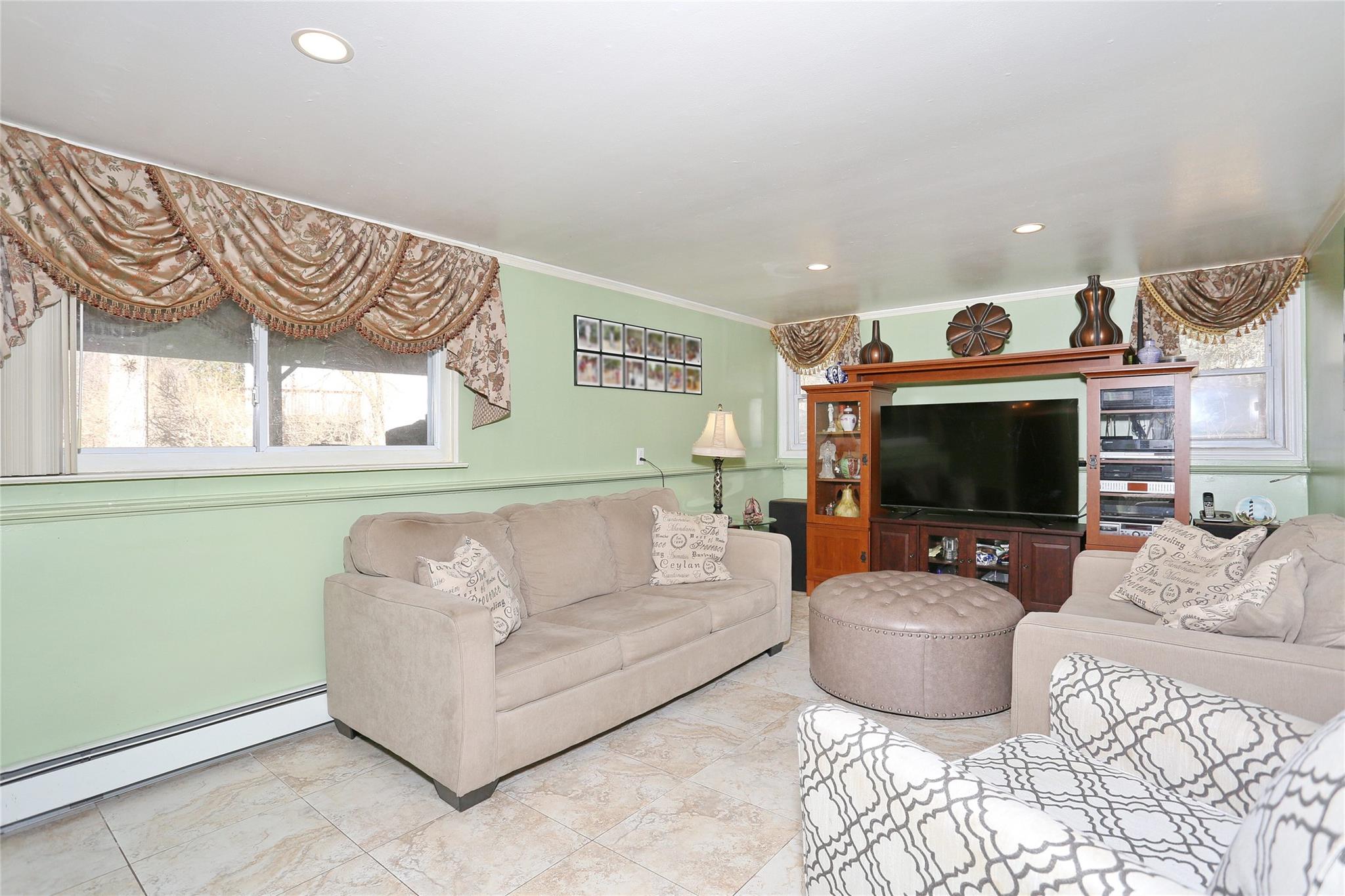 2 Regina Road, Ramapo, New York image 10