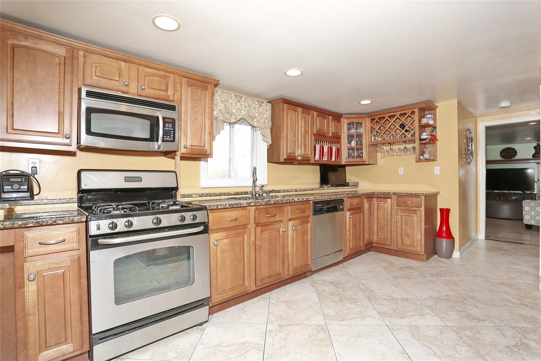 2 Regina Road, Ramapo, New York image 16