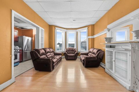 Multifamily For Sale - 10409 94th Avenue<br/> Ozone Park, NY 11416