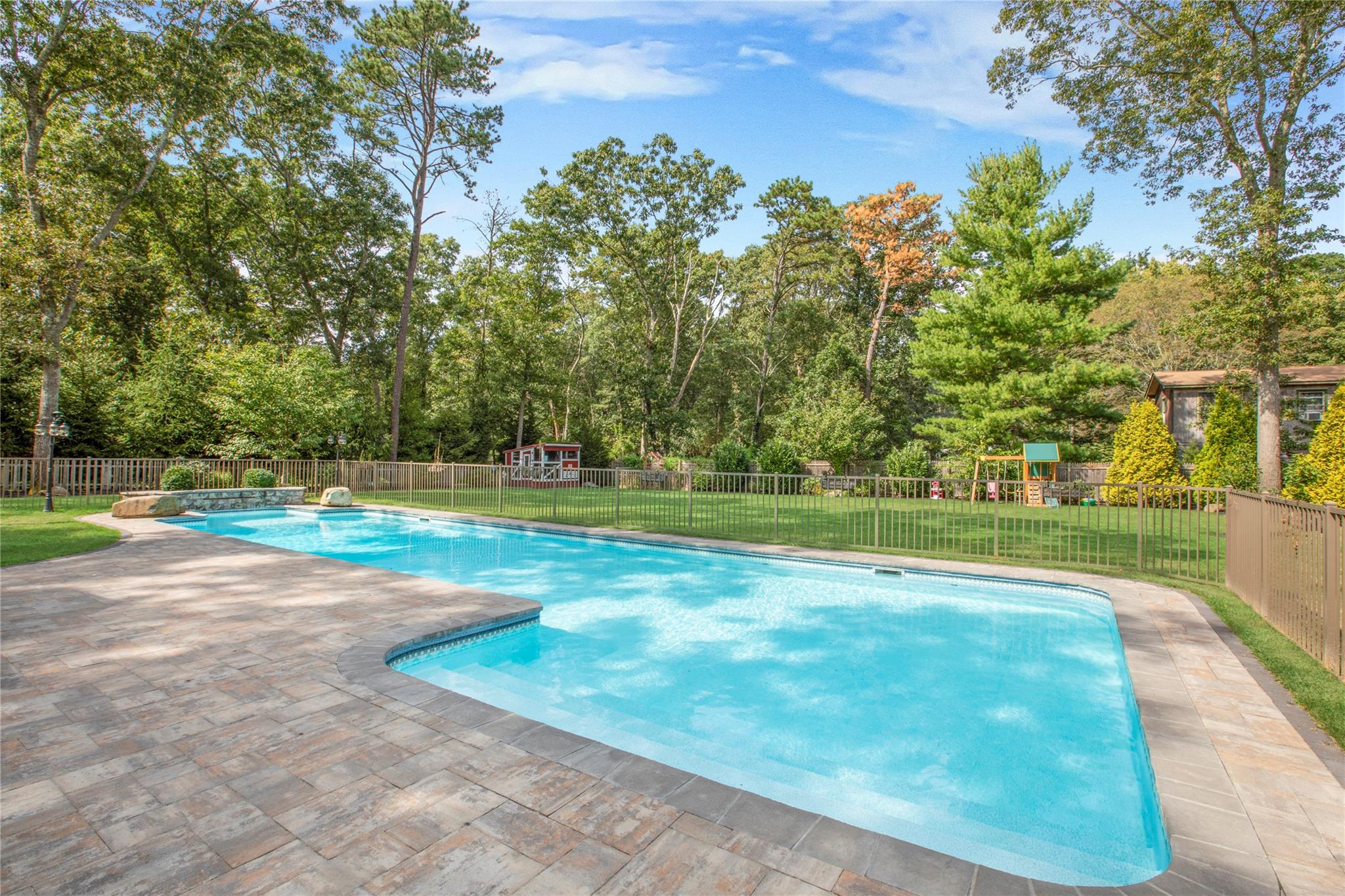 104 Ryerson Avenue, Manorville, New York image 30