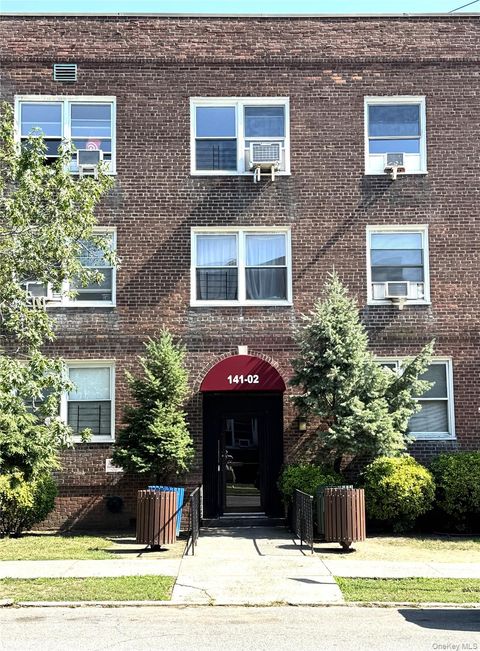 Homes For Sale - 141-02 78th Road #3K<br/> Queens County, Flushing, NY 11367