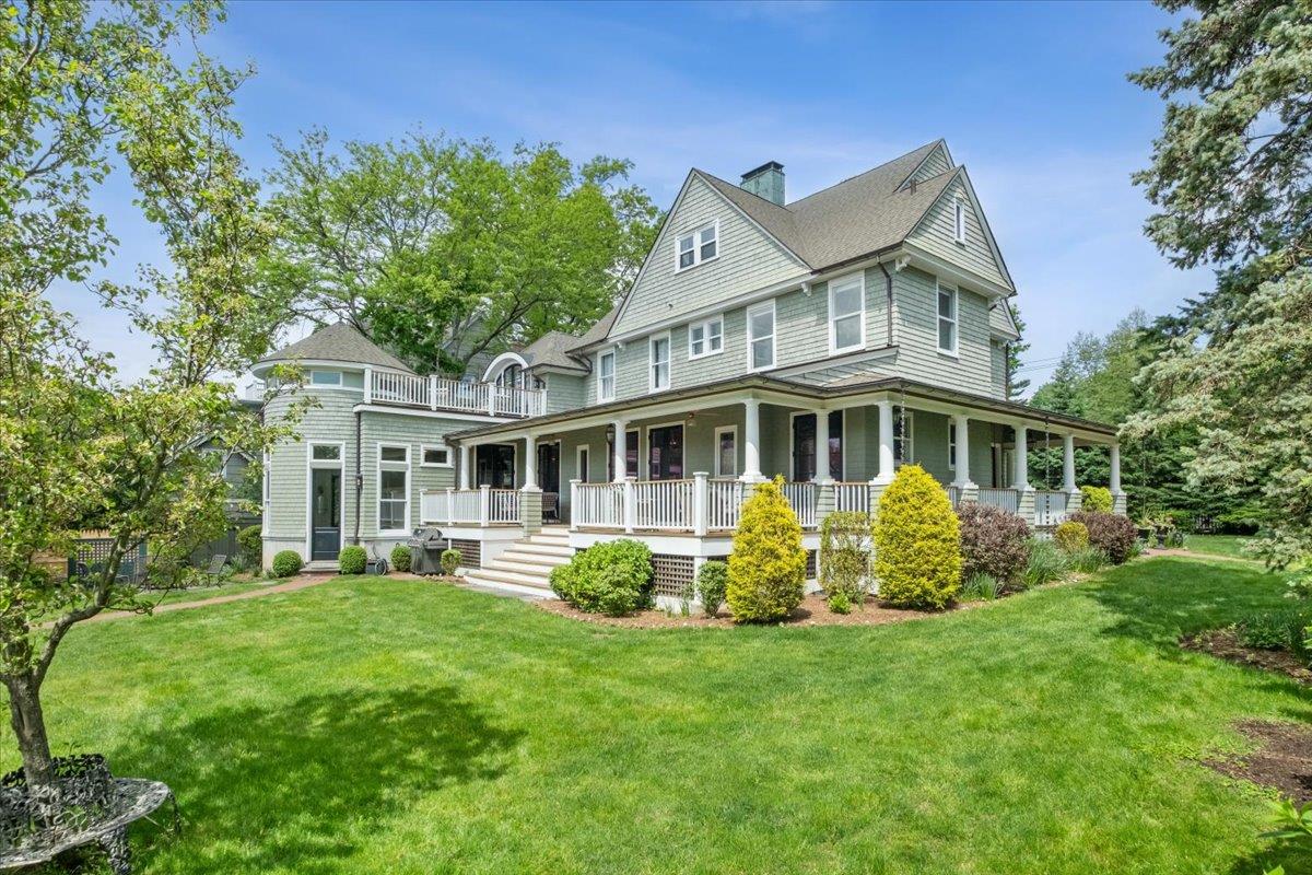 104 Beach Avenue