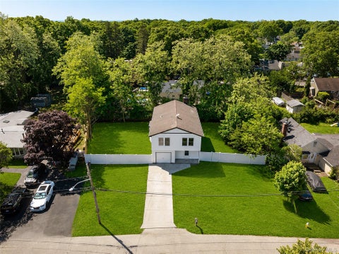 Photo of 8 Brush Road, Mastic Beach, NY 11951 (MLS # 1008212)