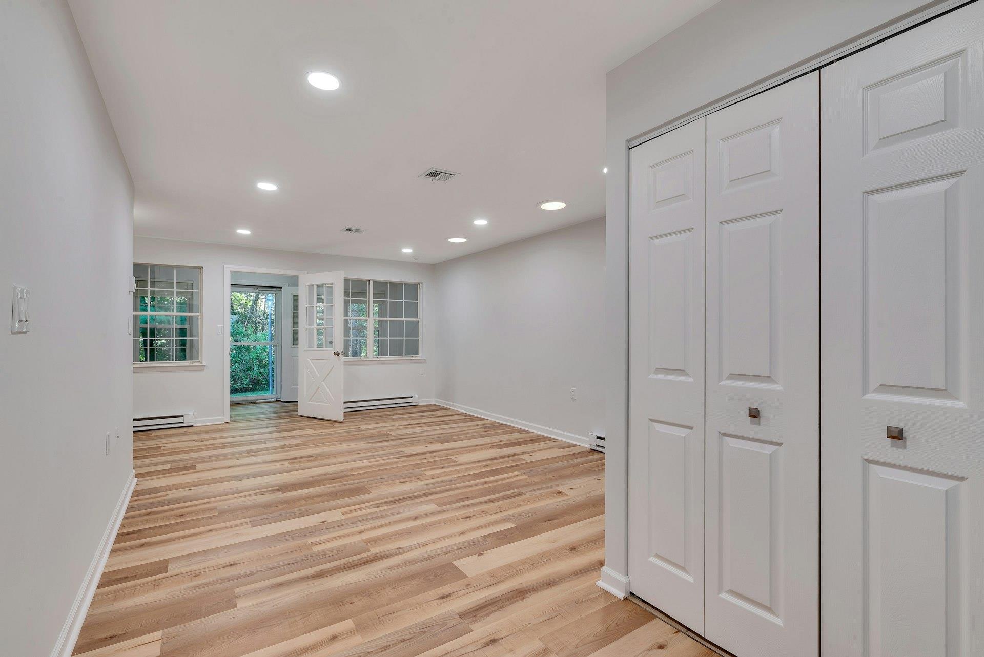 305C Torquay Court, Ridge, New York image 10
