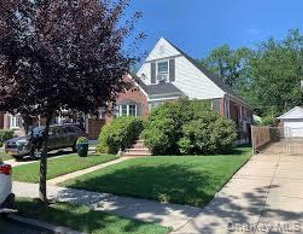 Photo of 6722 166st Street, Fresh Meadows, NY 11365 (MLS # 965732)