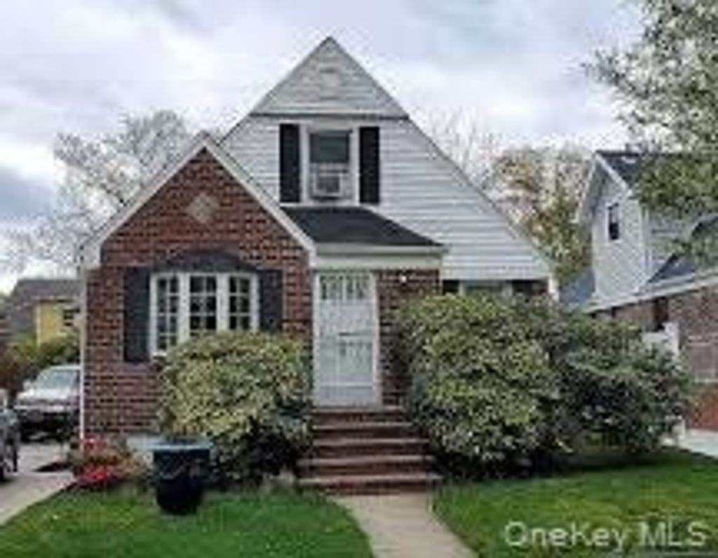 Photo of 6722 166st Street, Fresh Meadows, NY 11365 (MLS # 965732)