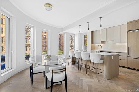 Photo of 78-29 Austin Street #502, Forest Hills, NY 11375 (MLS # 977058)