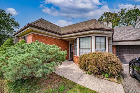 52 E Admirals Drive Bay Shore NY 11706