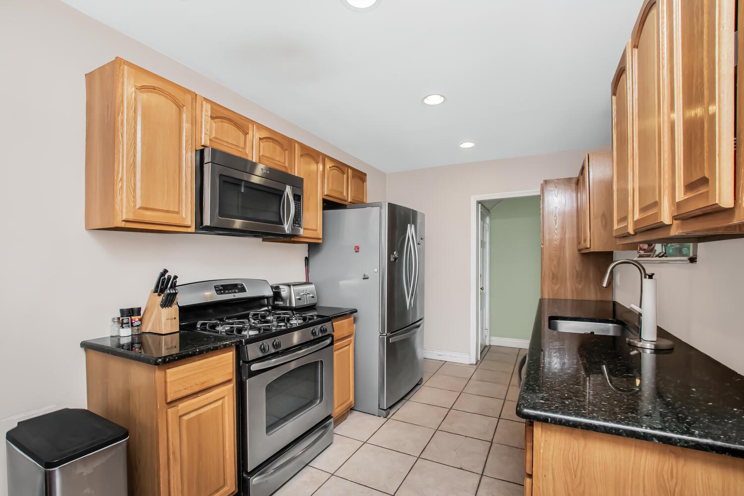 42 Cumberland Drive, Yonkers, New York image 7