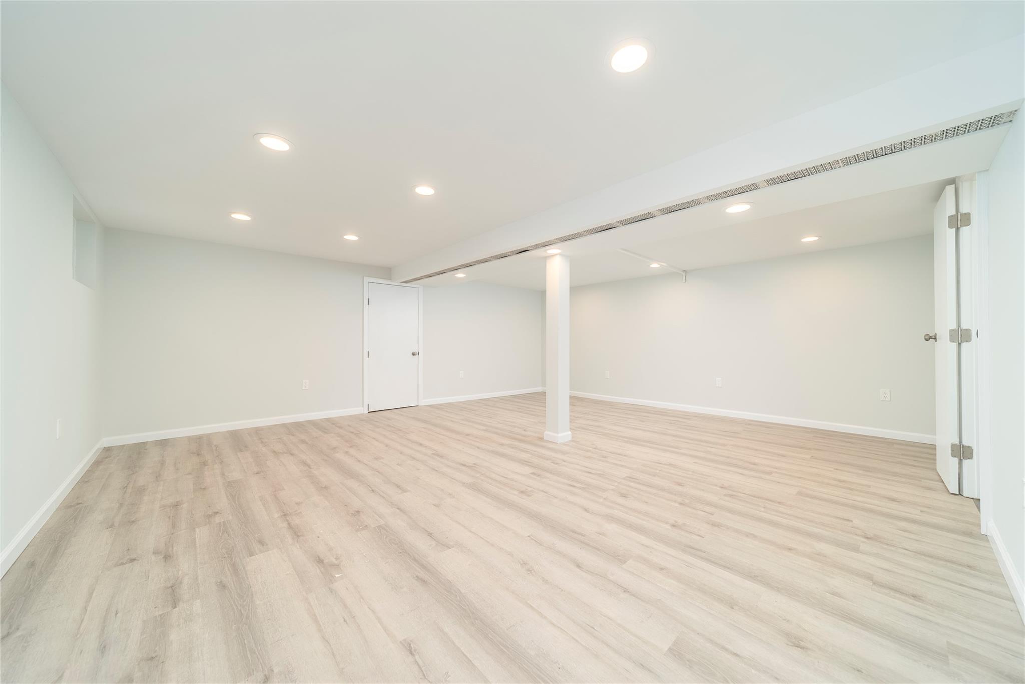 174-22 Gladwin Avenue, Fresh Meadows, New York image 19