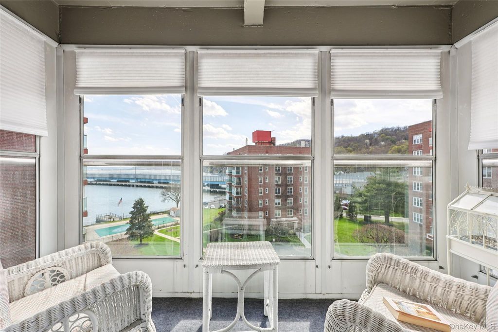 Photo of 2 Salisbury Point #4-E, Nyack, NY 10960 (MLS # 988165)