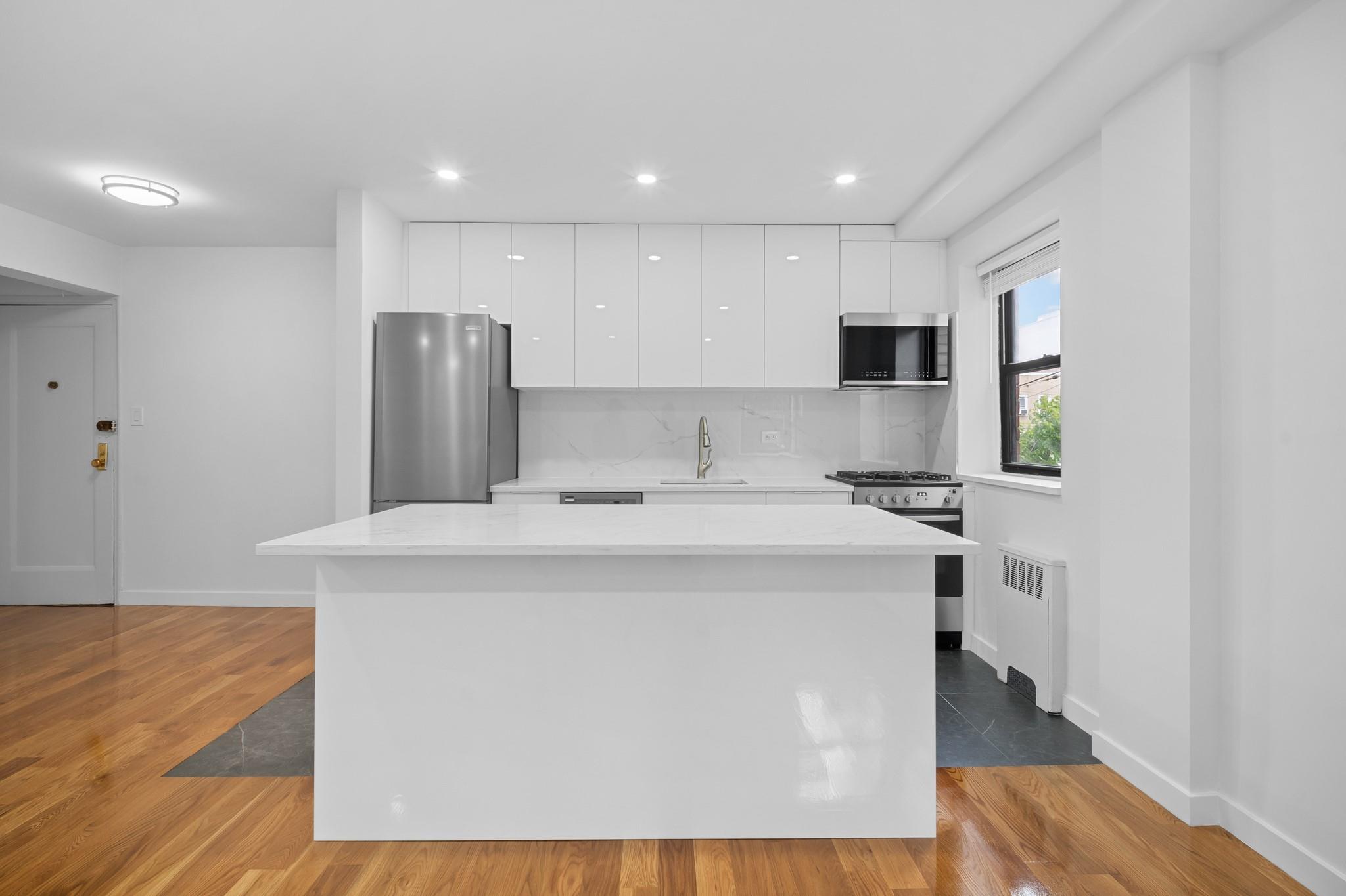 25-10 31st Avenue #2M, Astoria, New York image 5