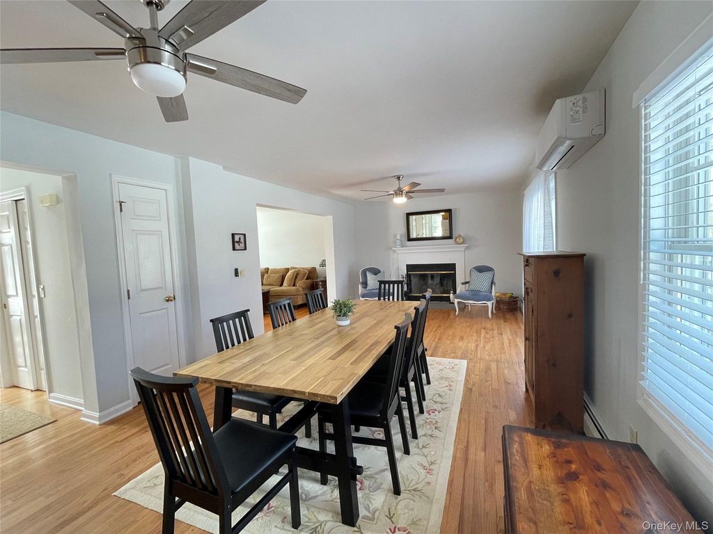 Photo of 59 Peconic Avenue, Shelter Island, NY 11964 (MLS # 965707)