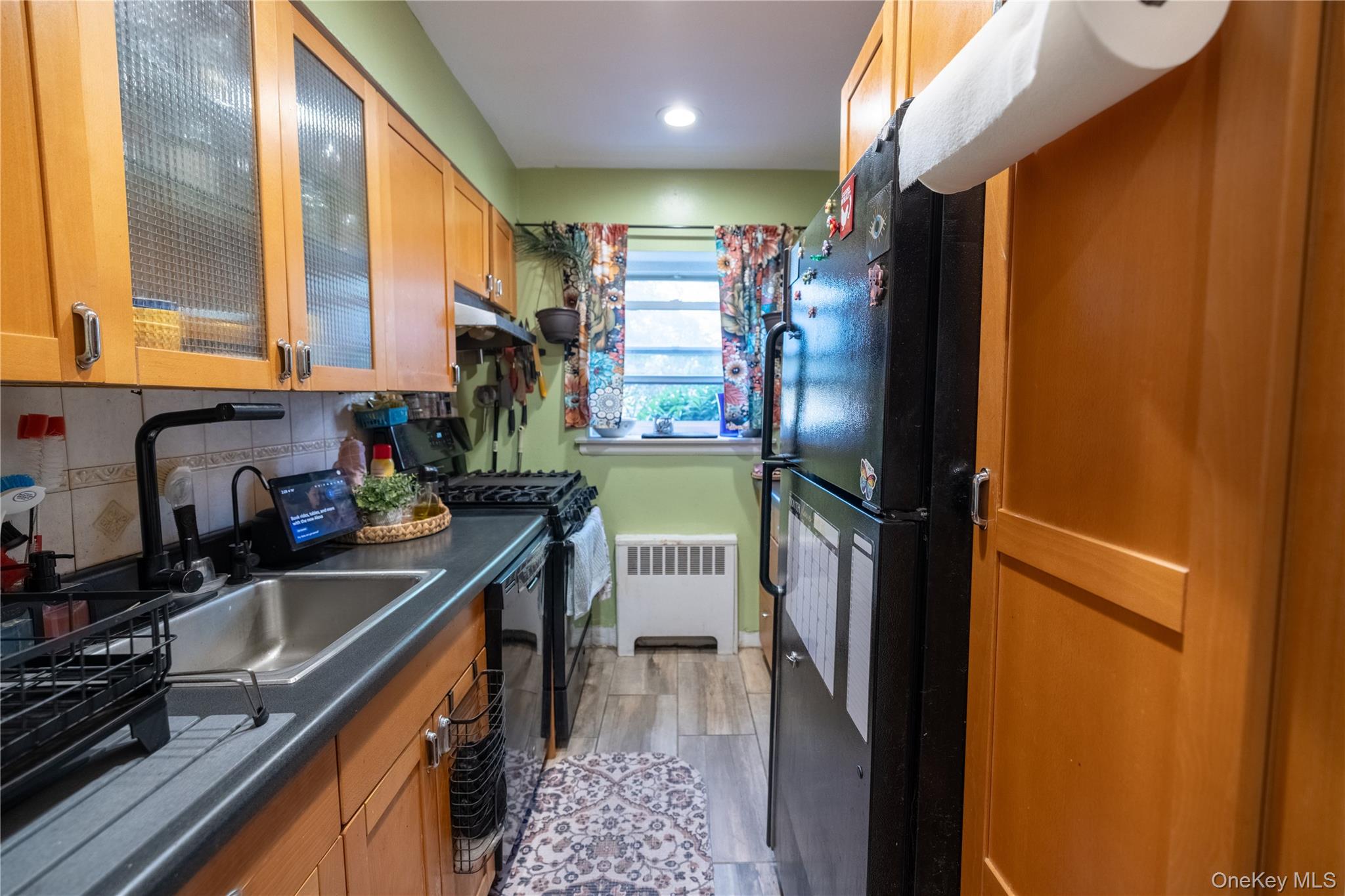 221 Middleneck Road M-2