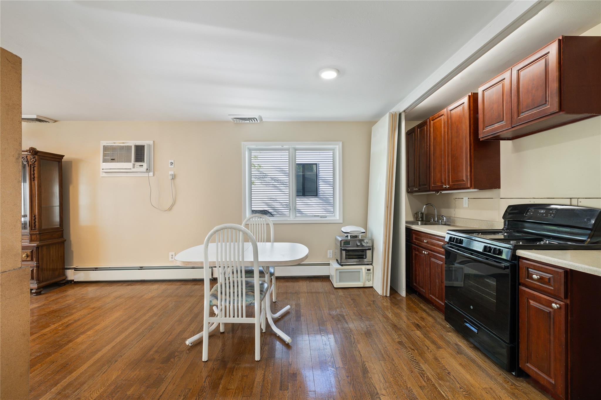 8 Charles Lane, Spring Valley, New York image 12