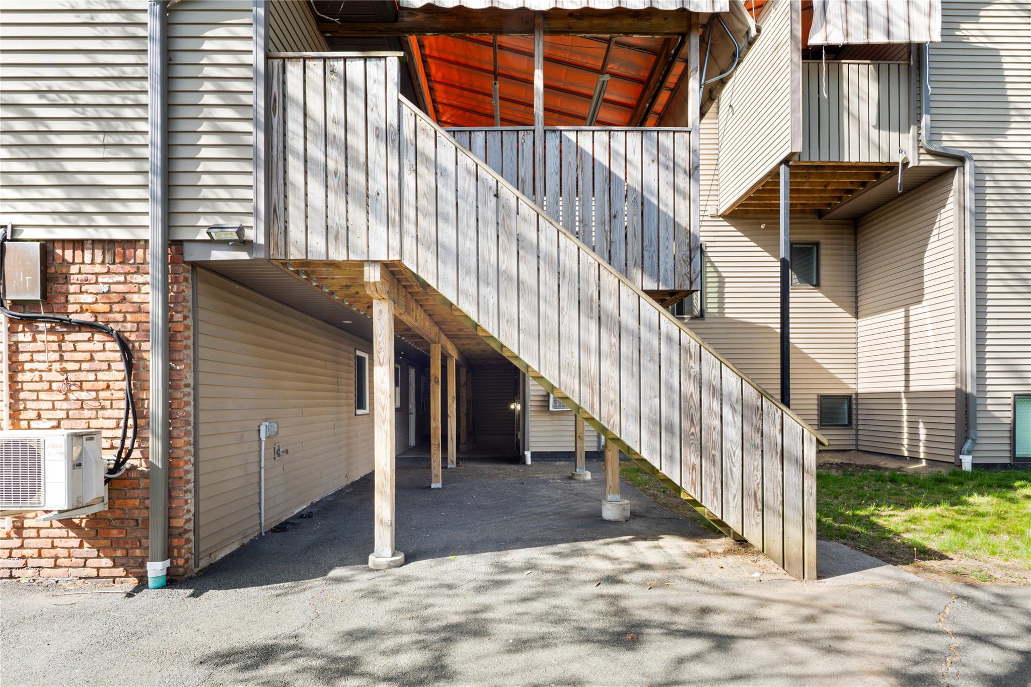 8 Charles Lane, Spring Valley, New York image 33