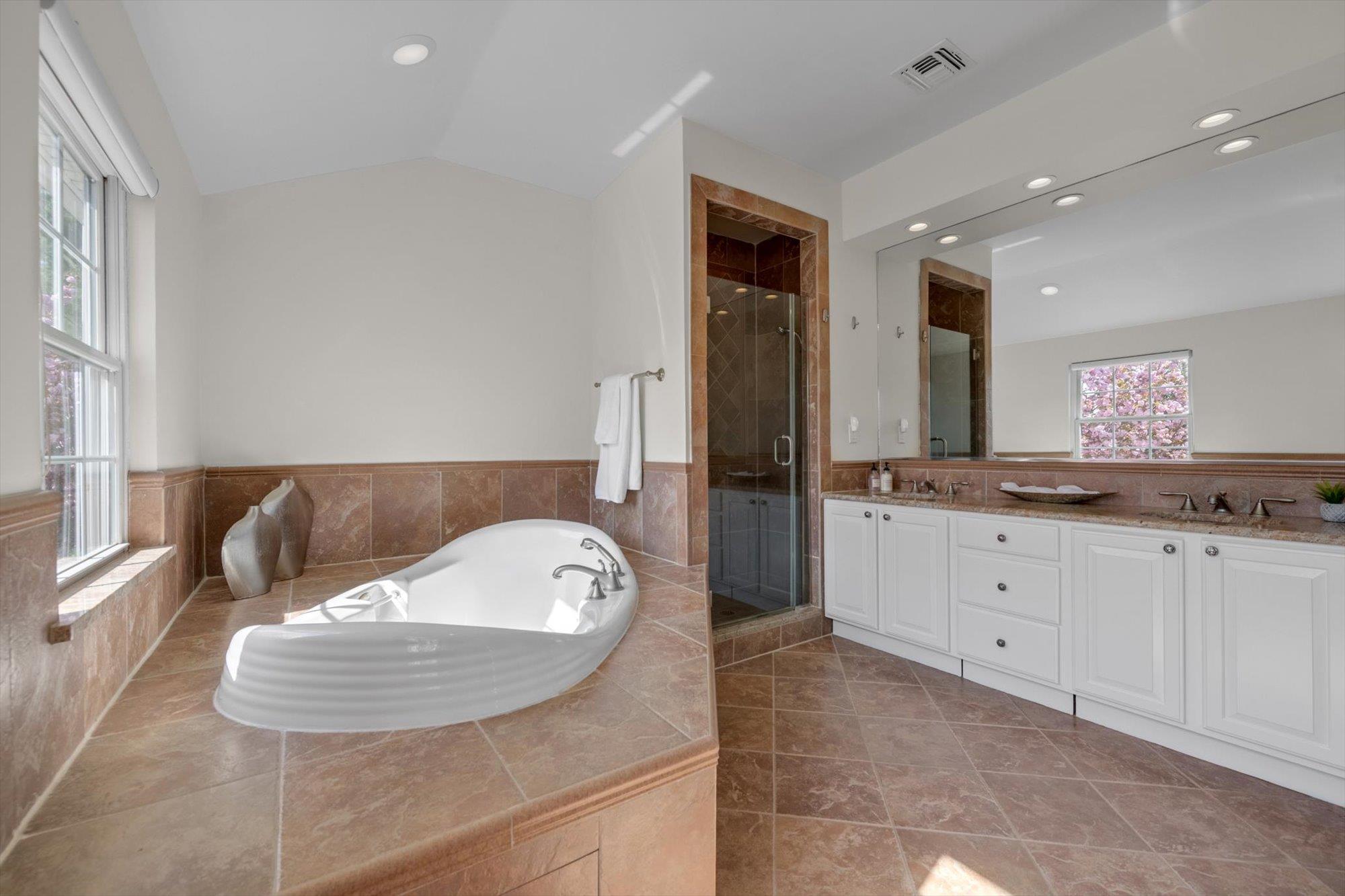 95 Bayview Avenue, Port Washington, New York image 19