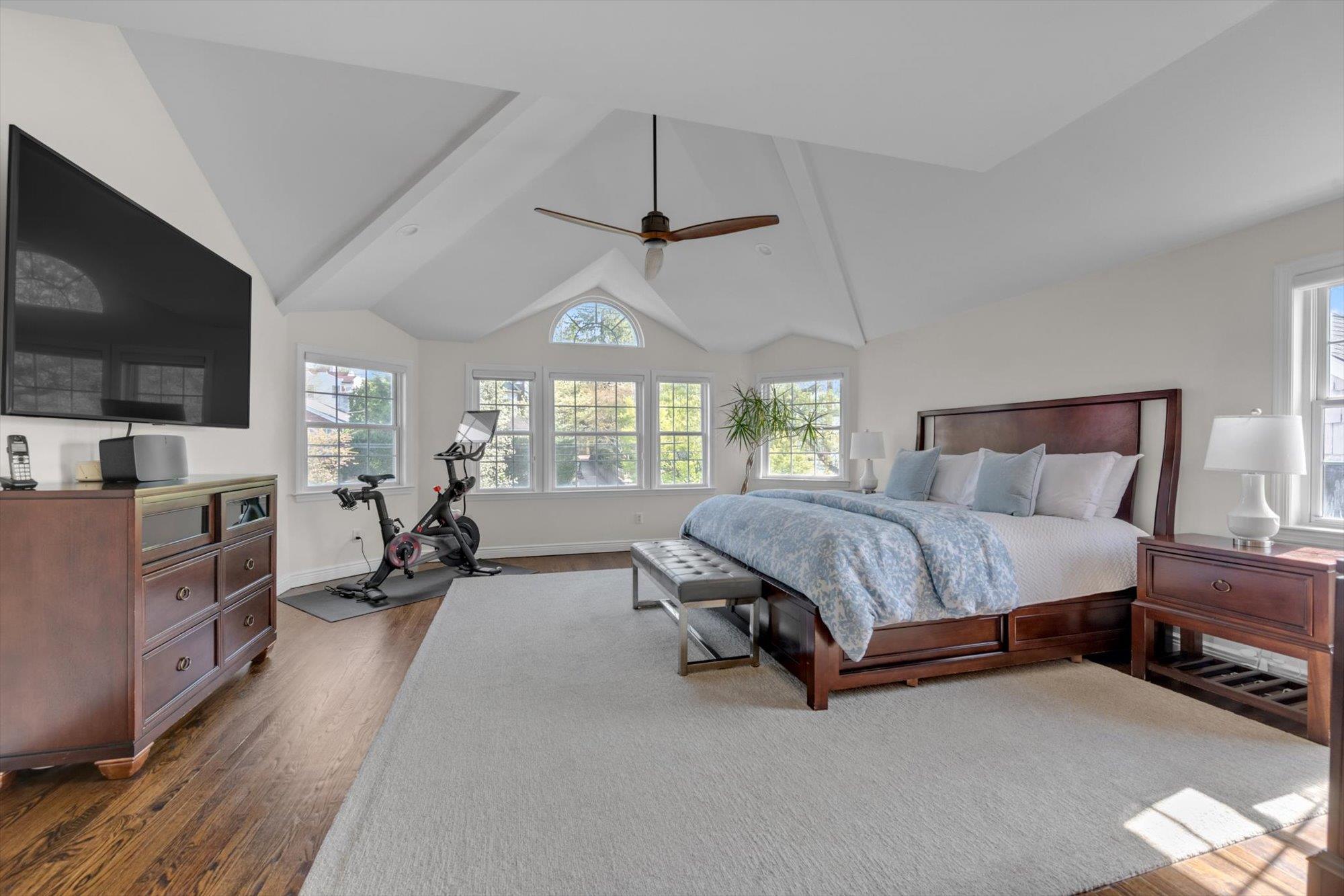 95 Bayview Avenue, Port Washington, New York image 17