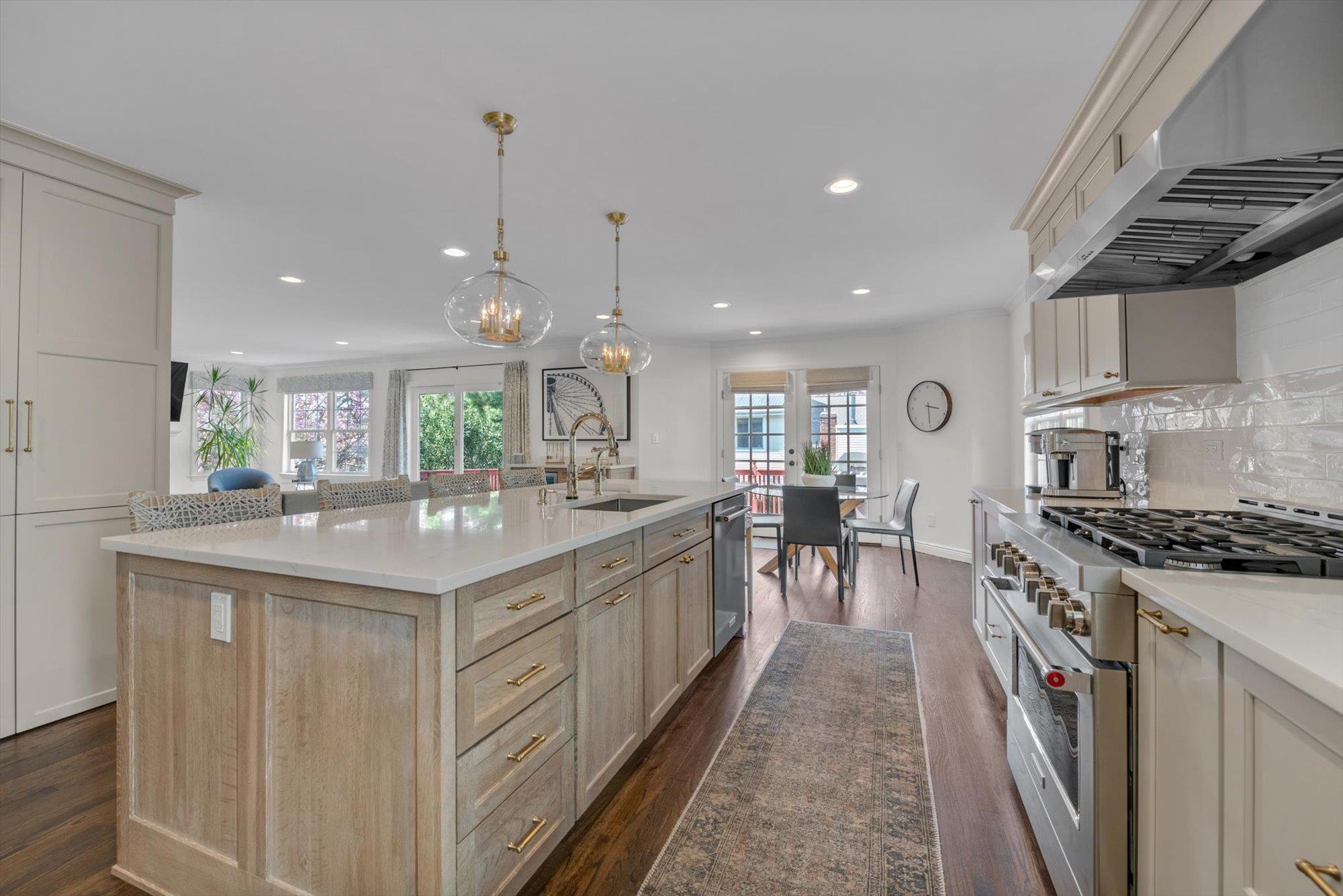 95 Bayview Avenue, Port Washington, New York image 7