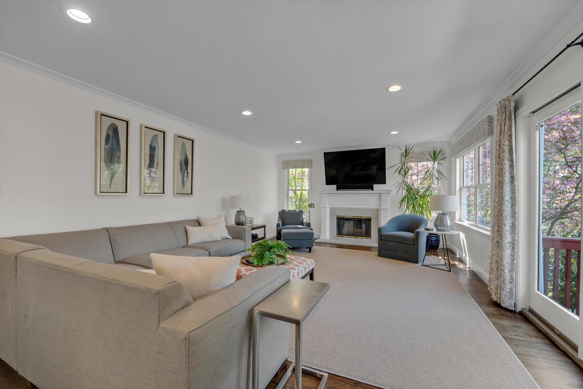 95 Bayview Avenue, Port Washington, New York image 11