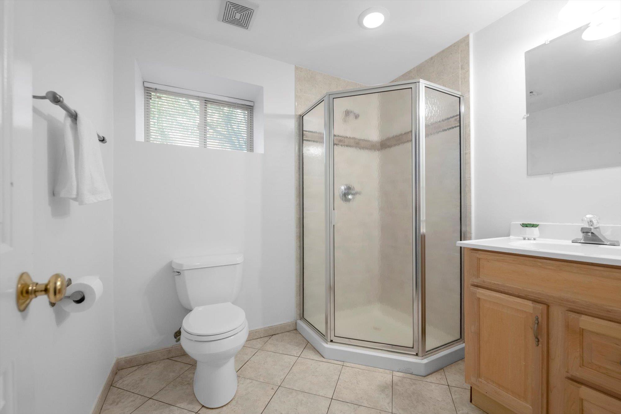 95 Bayview Avenue, Port Washington, New York image 27