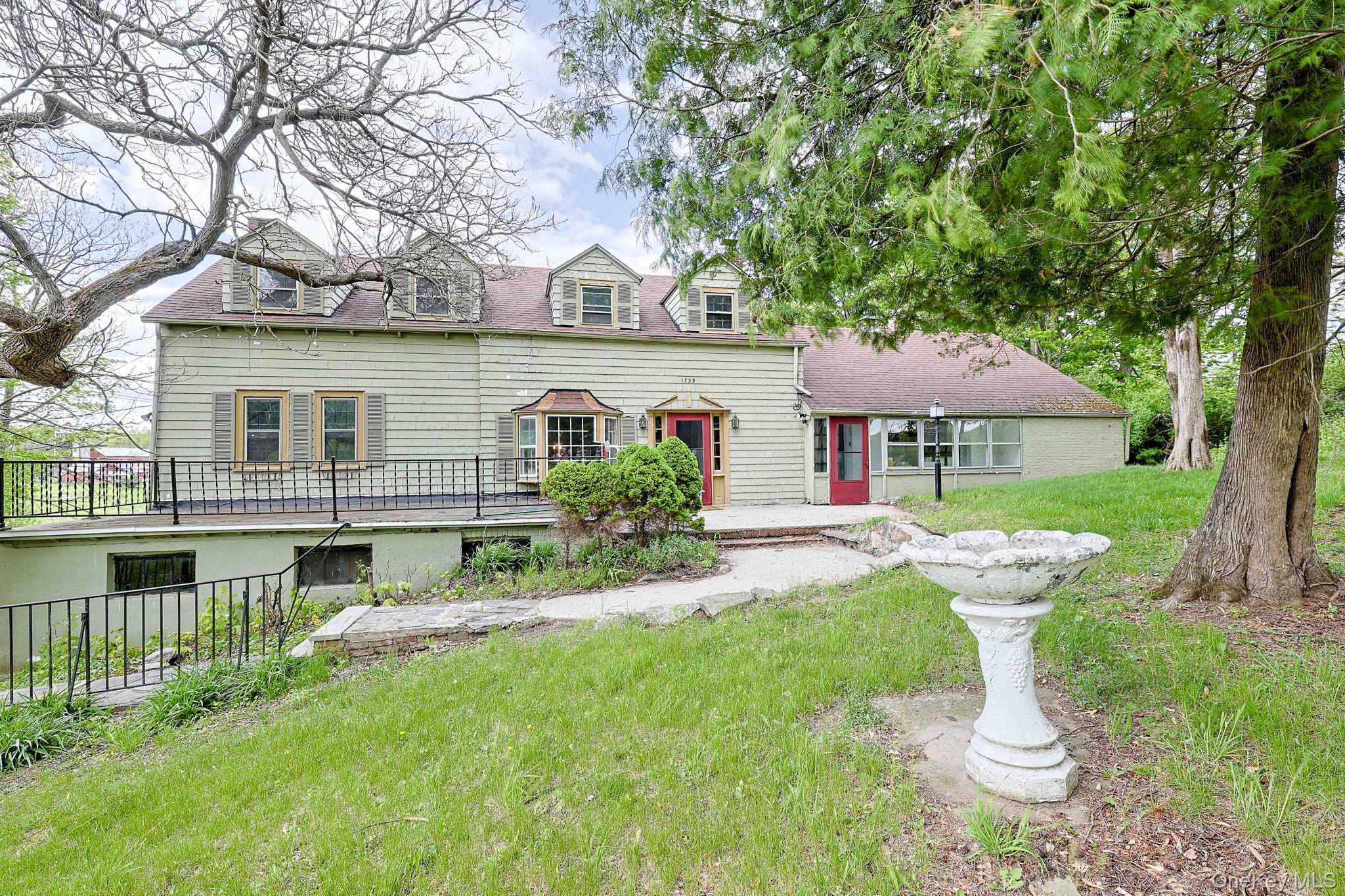 82 Lower Road