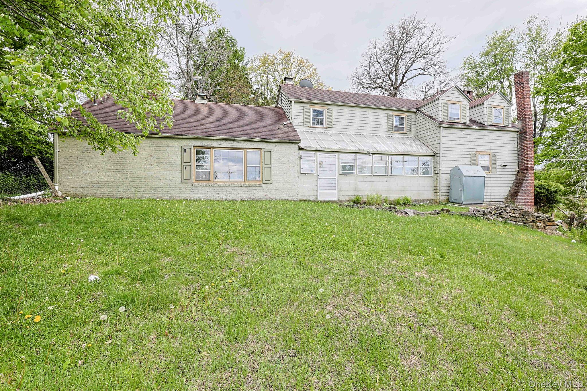 82 Lower Road