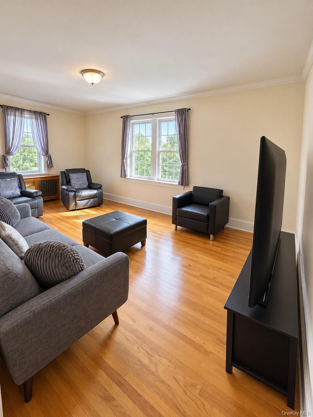 40 E Birch Street Apt 4D