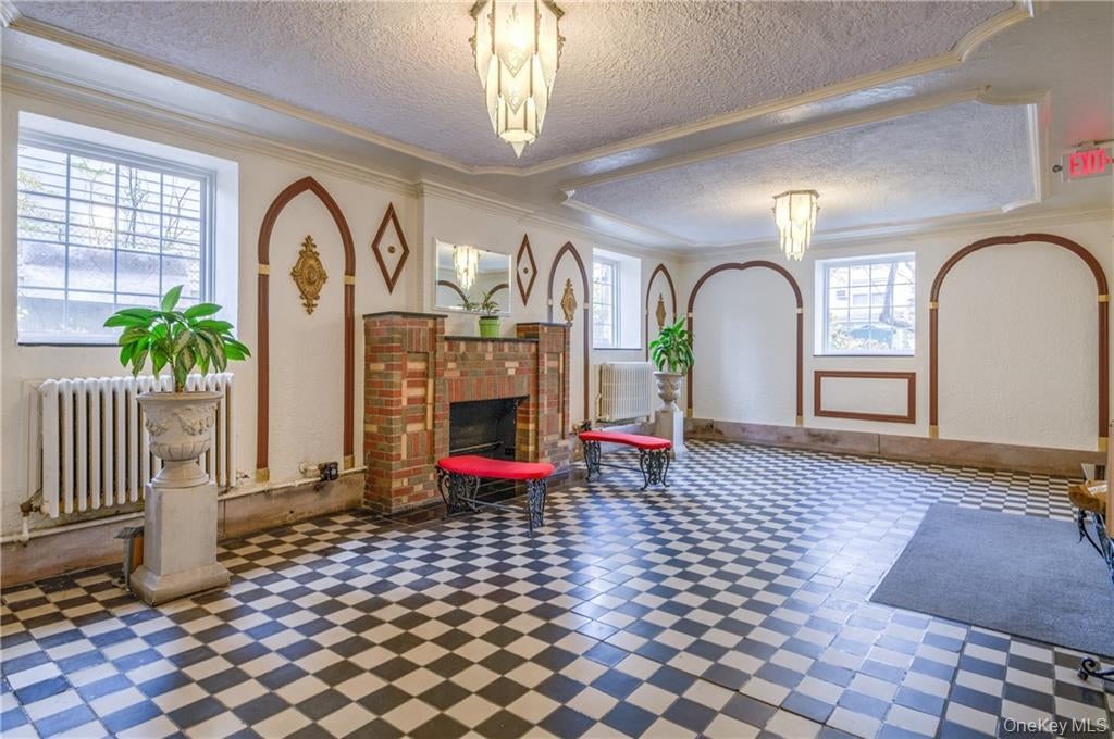 40 E Birch Street Apt 4D
