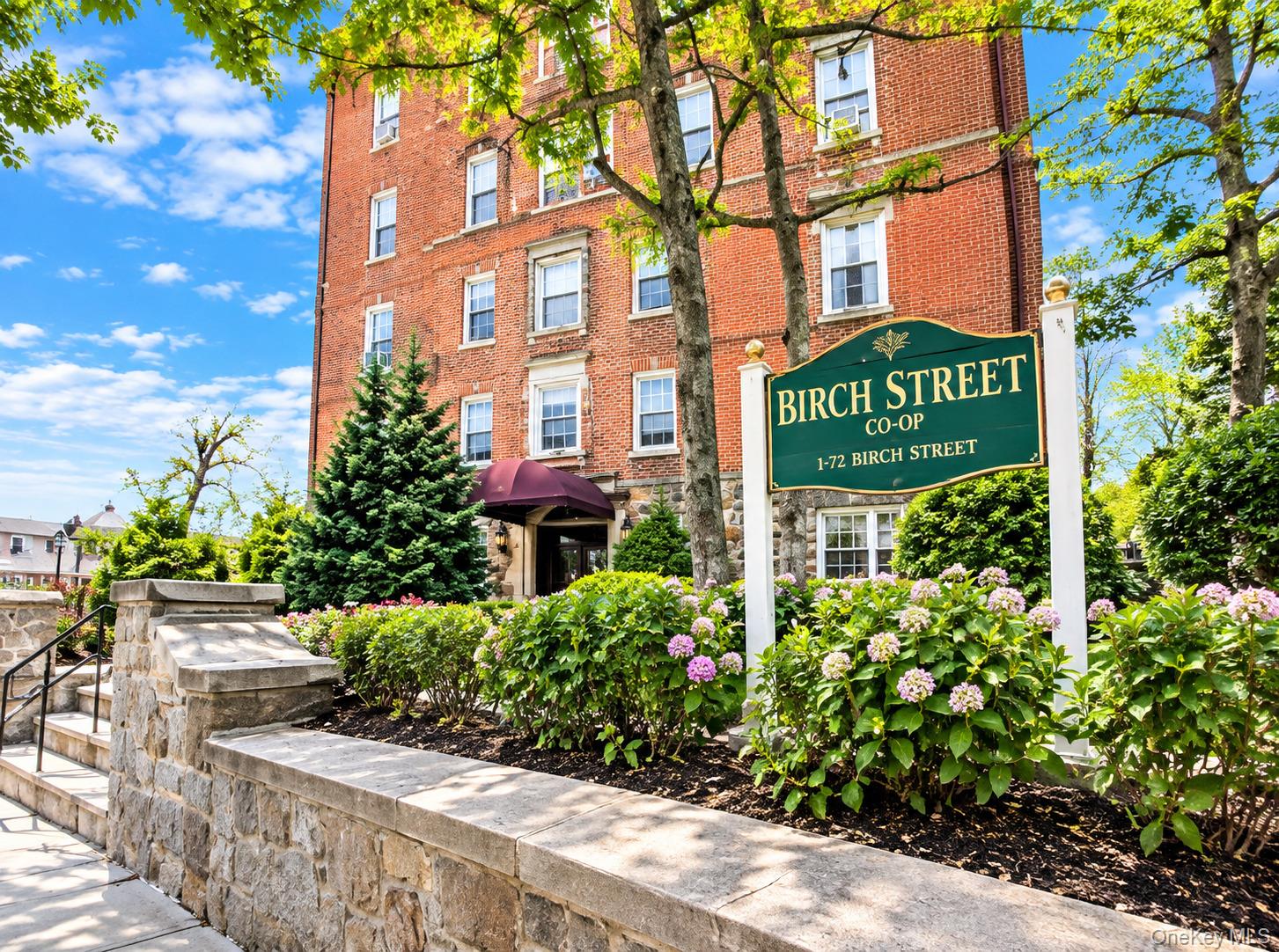 40 E Birch Street Apt 4D