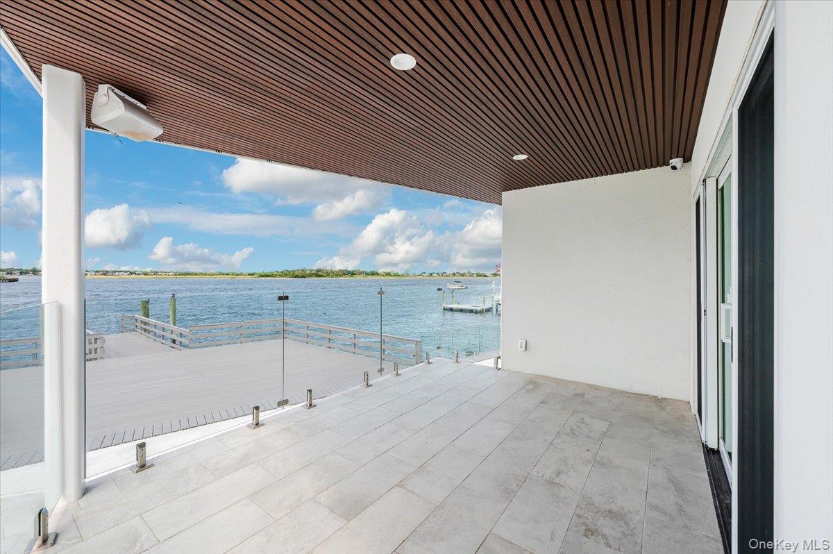 Atlantic Beach, New York 11509, United States, 7 Bedrooms Bedrooms, ,6 BathroomsBathrooms,Residential,Active,227543