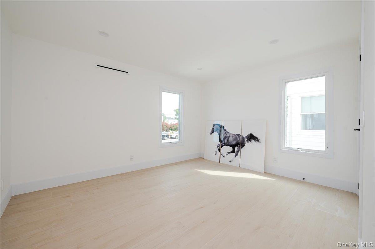 Atlantic Beach, New York 11509, United States, 7 Bedrooms Bedrooms, ,6 BathroomsBathrooms,Residential,Active,227543