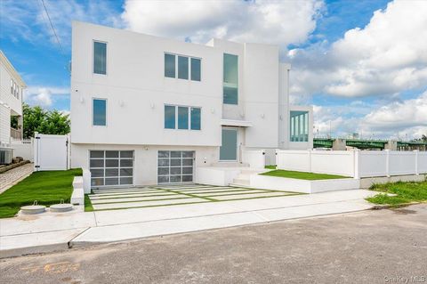 Photo of 177 Albany Boulevard, Atlantic Beach, NY 11509 (MLS # 924009)