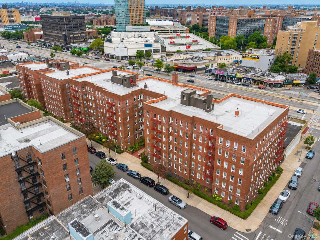 Photo of 63-109 Saunders Street #A8, Rego Park, NY 11374 (MLS # 1040026)