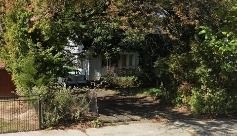 Homes For Sale - 170 Wicks Road<br/> Brentwood, NY 11717