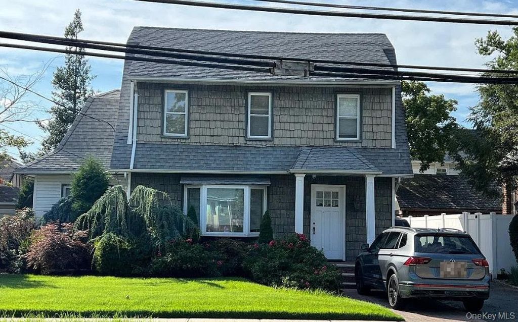 Photo of 86 Fletcher Avenue, Valley Stream, NY 11580 (MLS # 981448)