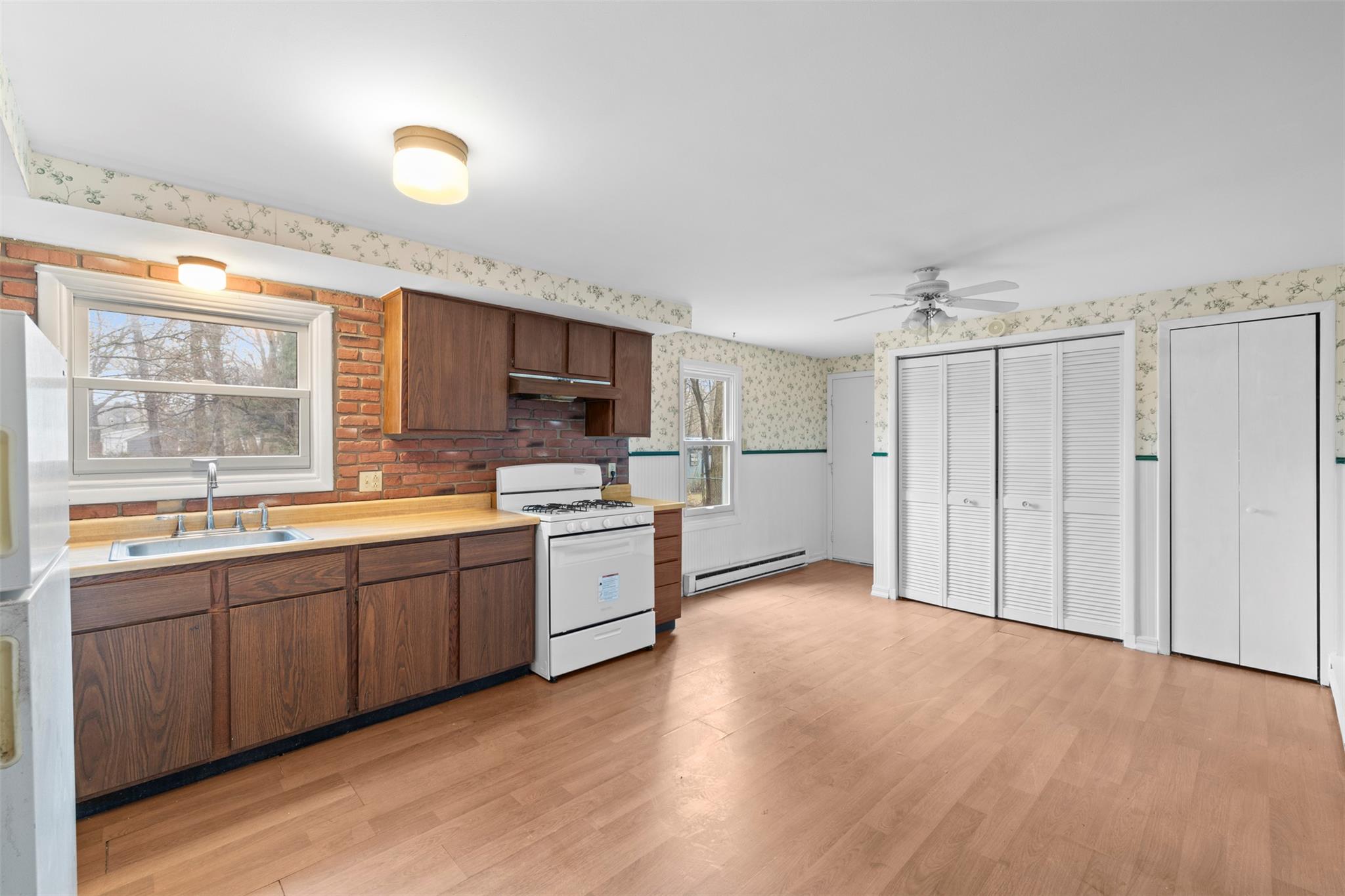 6 Amherst Street, Red Hook, New York image 6