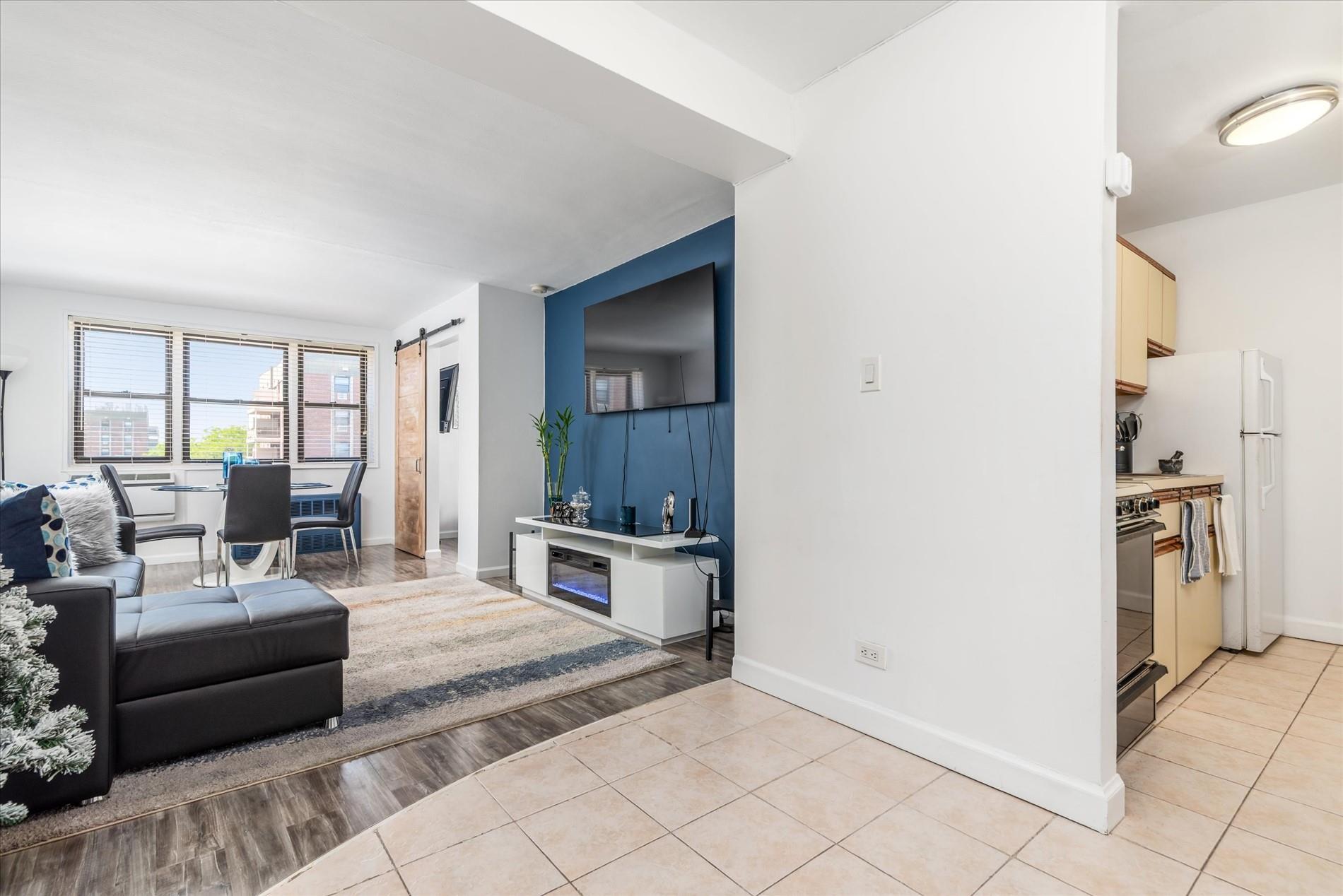 84-40 153 Avenue #4F, Howard Beach, New York image 6