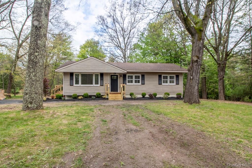 Photo of 31 Marion Avenue, Napanoch, NY 12458 (MLS # 000186)