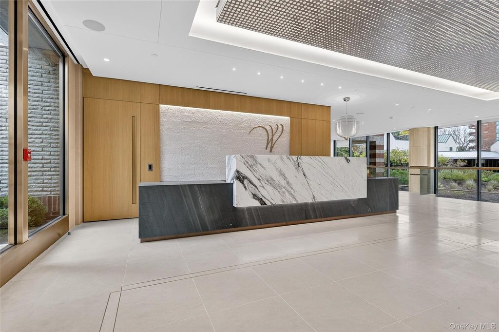 Photo of 100 Hilton Avenue #304, Garden City, NY 11530 (MLS # 1004558)