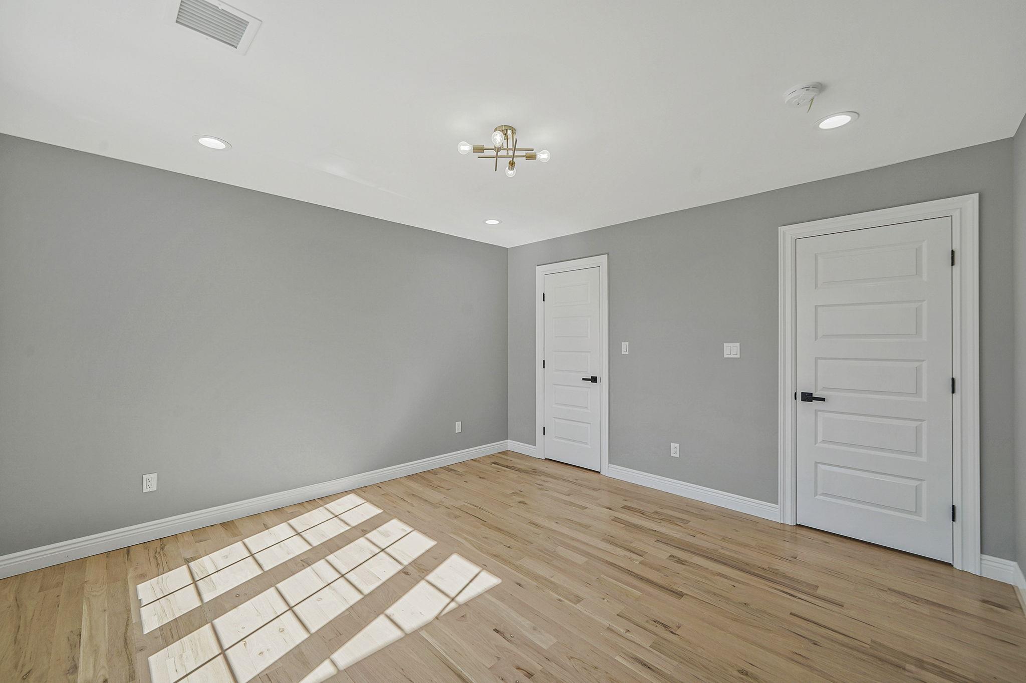2334 Hoffman Ave, Elmont, New York image 20