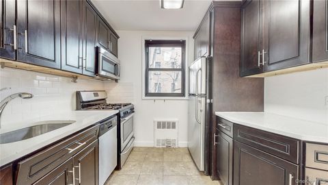 Homes For Sale - 139 15 83rd. Avenue #503<br/> Briarwood, NY 11435