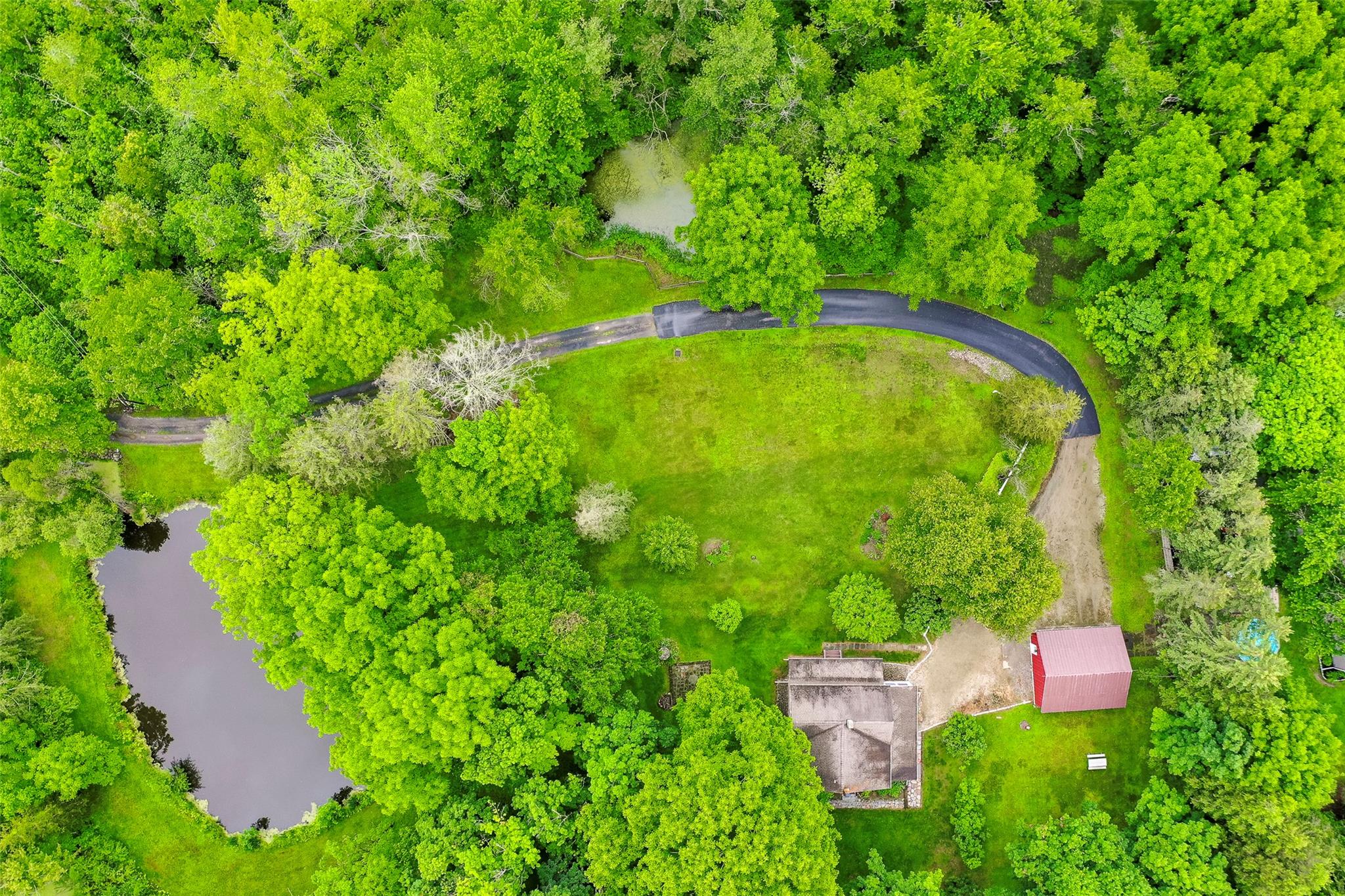 Hillside Lake Road, Wappingers Falls, New York - 4 Bedrooms  
2 Bathrooms  
7 Rooms - 