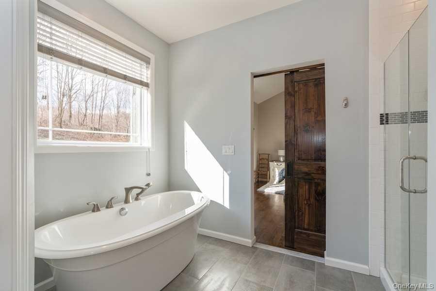 Milton, New York 12547, United States, 3 Bedrooms Bedrooms, ,2 BathroomsBathrooms,Residential,Active,237042