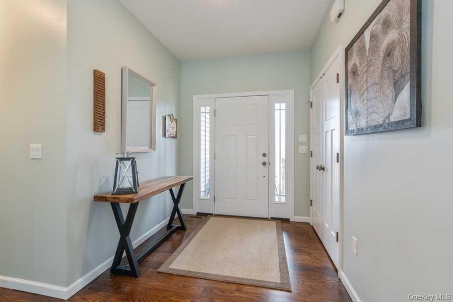 Milton, New York 12547, United States, 3 Bedrooms Bedrooms, ,2 BathroomsBathrooms,Residential,Active,237042