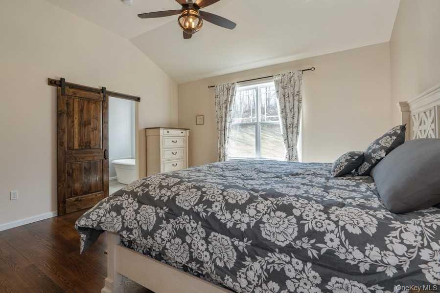 Milton, New York 12547, United States, 3 Bedrooms Bedrooms, ,2 BathroomsBathrooms,Residential,Active,237042