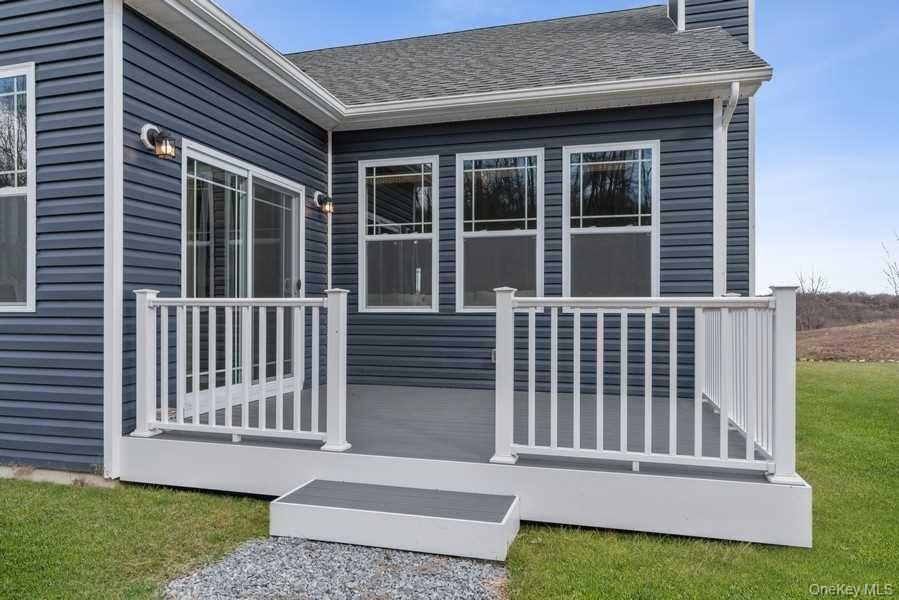 Milton, New York 12547, United States, 3 Bedrooms Bedrooms, ,2 BathroomsBathrooms,Residential,Active,237042